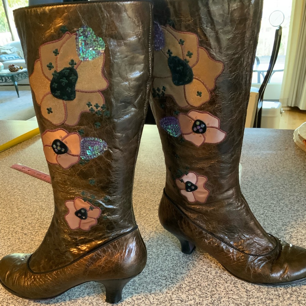 Anthropology size 9 women’s boho boots in brown, tan, and sequined detail